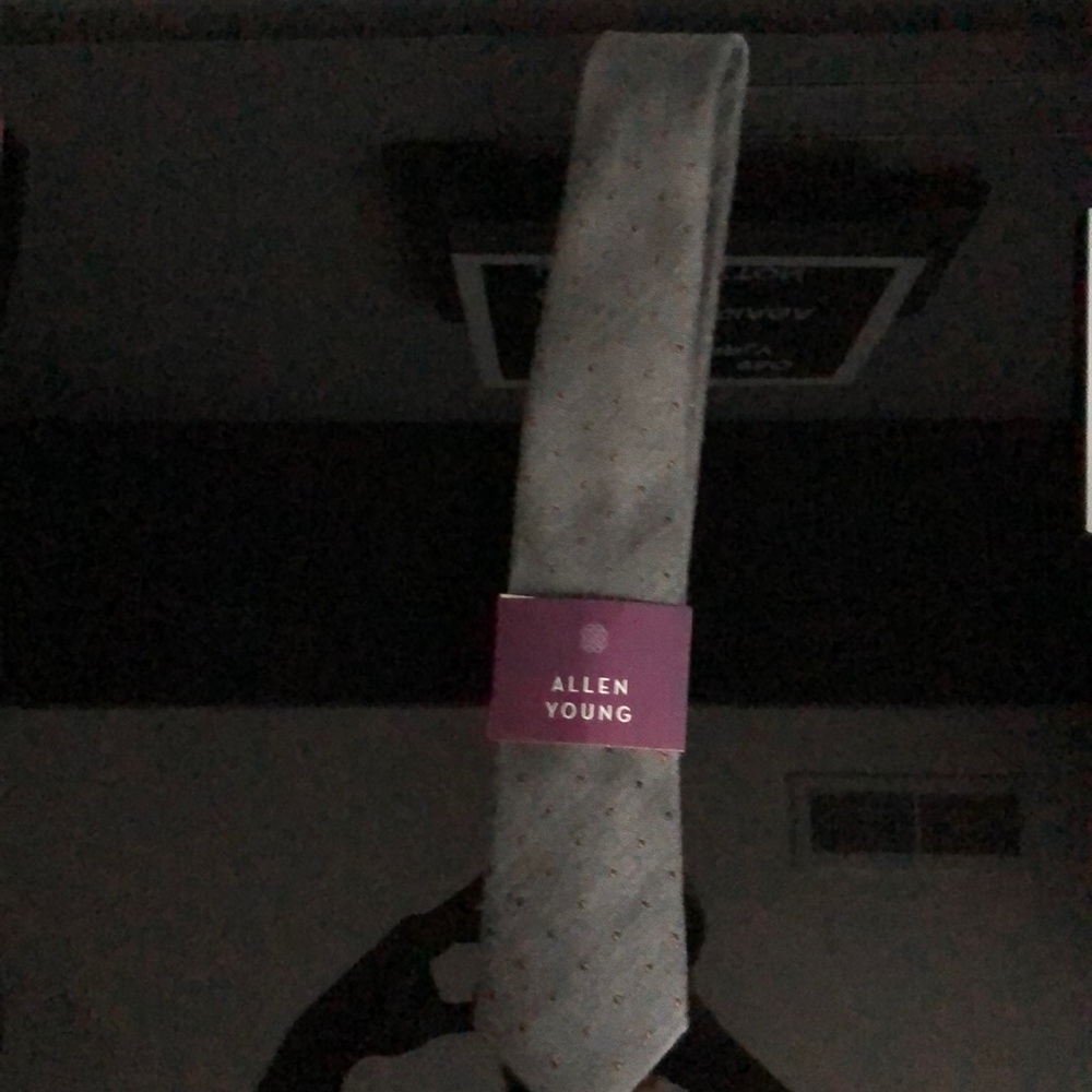 Grey with polka dot die